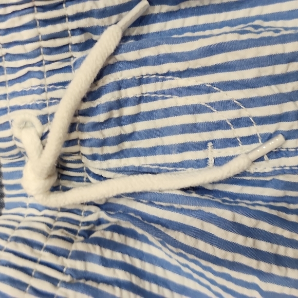 Baby Gap shorts - Picture 2 of 6